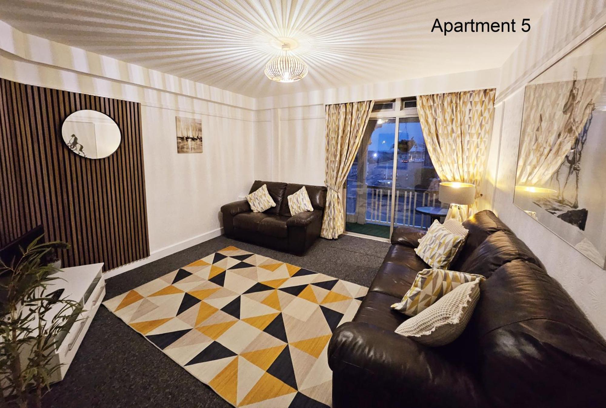 Beach Court Holiday Apartments 斯凯格内斯 外观 照片